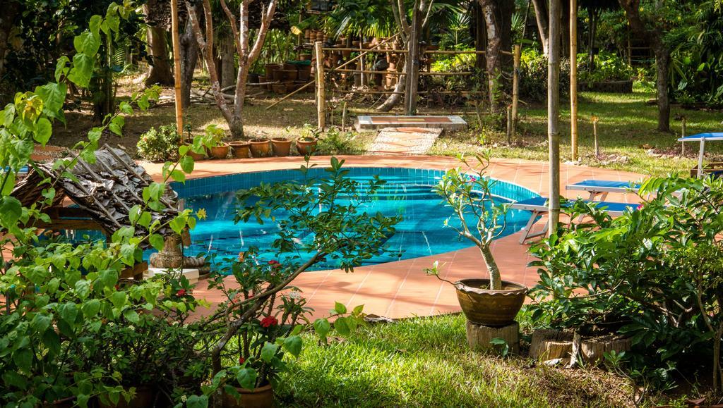 Hotel Sang Tong Huts Mae Hong Son Exterior foto